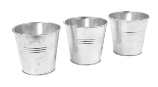 3 emmers met dienblad