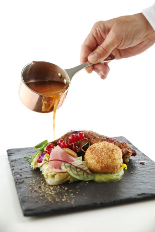 Steelpannetjes met schenktuit