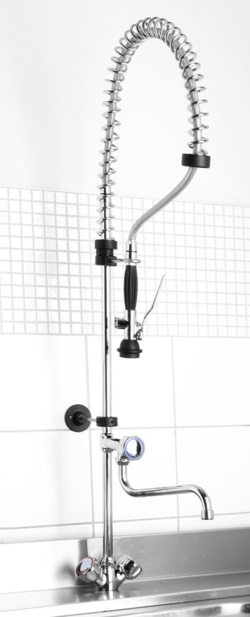 Kraan met voorspoeldouche