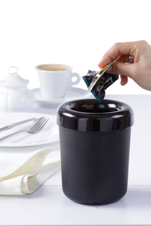 Tafelafvalbak of bestekhouder