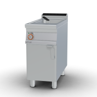 Fryer threephase 18 lts. - Bowl cm. 31x34x33h 1 basket cm. 28x29x15h - Lid for pan - Production: 15 kg/h (Drip tray excluded, see mod: BF30) (included 1 Head end filler strip mod.TPA-9)