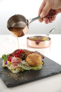 Steelpannetjes met schenktuit