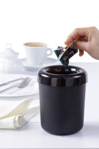 Tafelafvalbak of bestekhouder