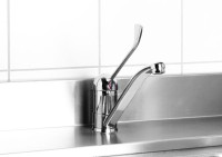 Spoelbak mengkraan met lange hendel