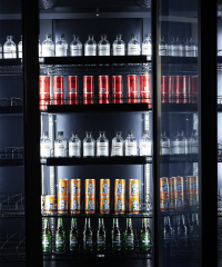 KOELKAST 3 GLASDEUREN ZWART